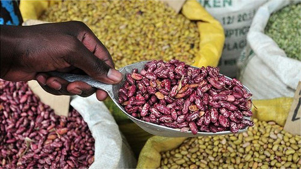 African market stall - beans (Image: International Center for Tropical Agriculture)