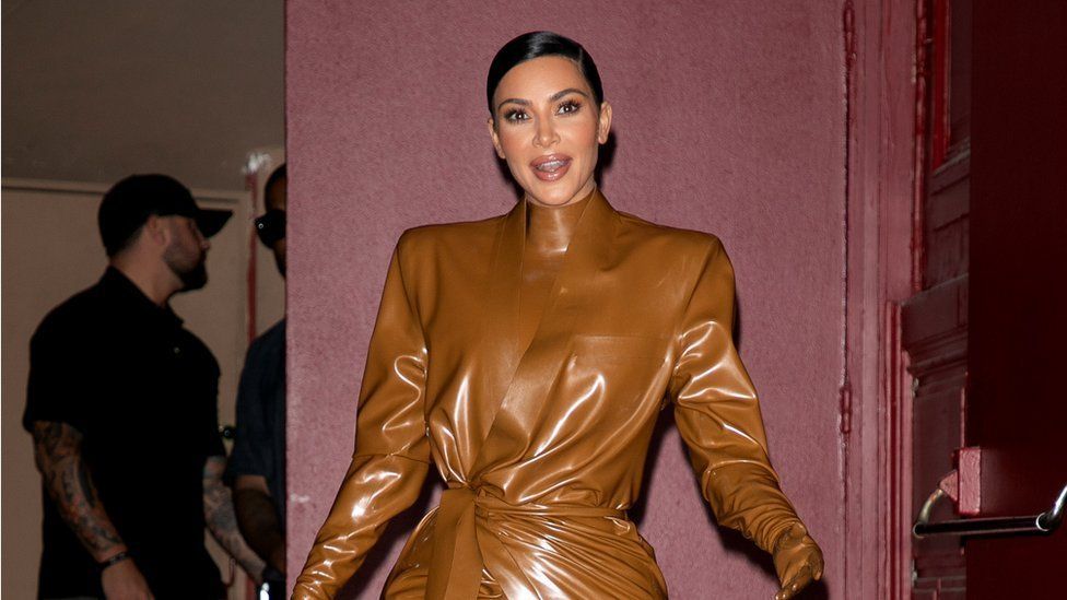 Kim Kardashian West leaves K.West's Sunday Service At Theatre Des Bouffes Du Nord - Paris Fashion Week Womenswear Fall/Winter 2020/2021 on March 01, 2020 in Paris, France