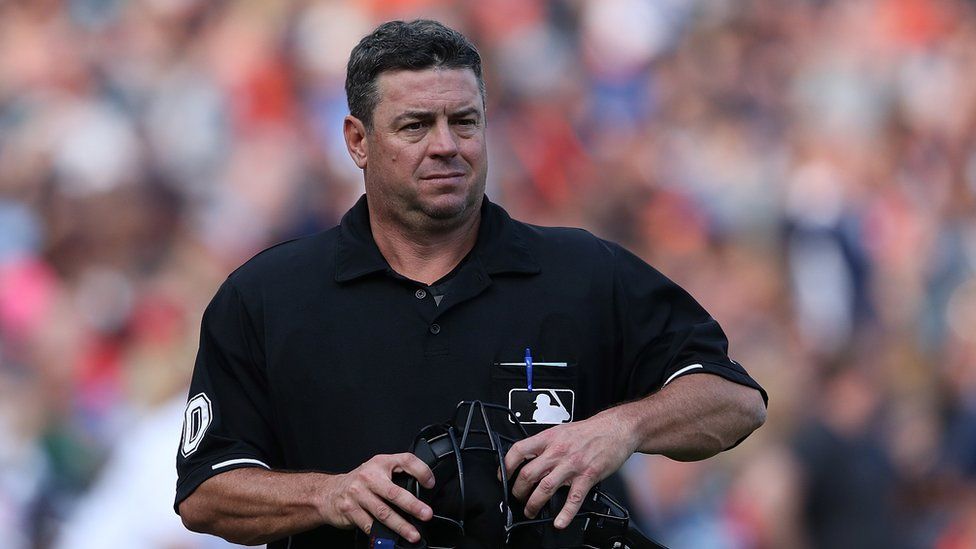 Rob Drake, Major League Baseball umpire, says he will buy AR-15 and  threatens Cival War if President Donald Trump is impeached - CBS News