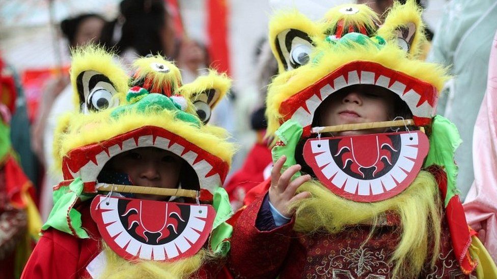 Chinese New Year Pigs Dragons And Pandas On England S Streets Bbc News