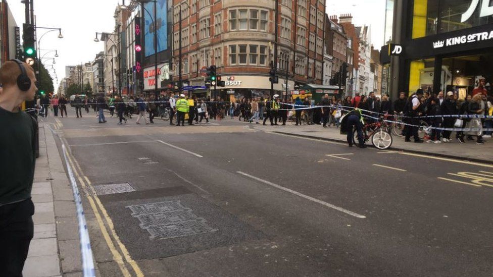 Pedestrian Dies After Oxford Street Cyclist Crash - BBC News