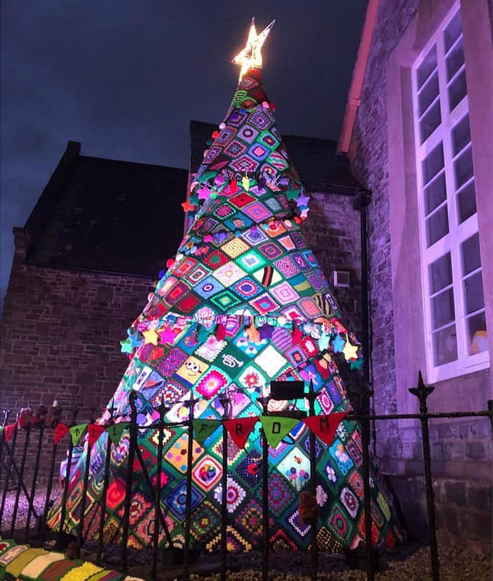Giant knitted Christmas tree, lit up