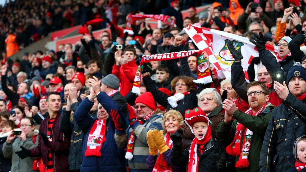 Fans 'best behaviour' call for Chester v Wrexham derby - BBC News