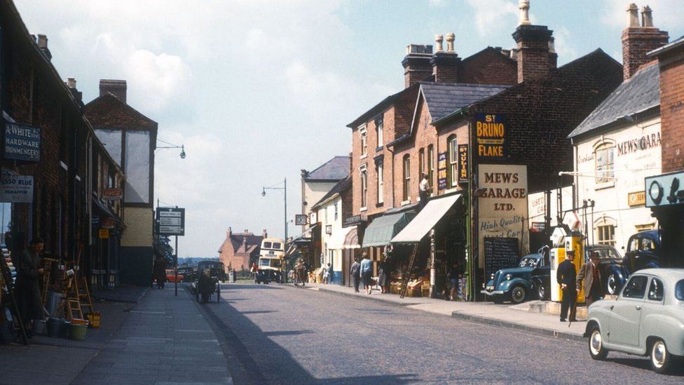 Hundreds Of Hidden Birmingham Photos Found - BBC News