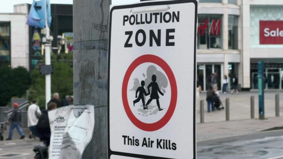 Pollution warning poster in Brighton