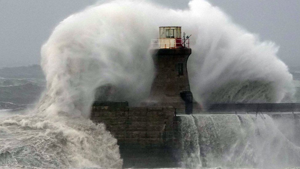 In Pictures: Storm Babet Batters England - BBC News