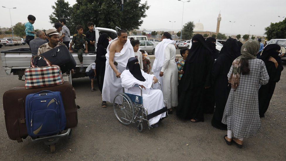 Yemeni Muslims arrive at Sanaa's airport before flying to Saudi Arabia for the Hajj pilgrimage, in Sanaa, Yemen (17 June 2023)