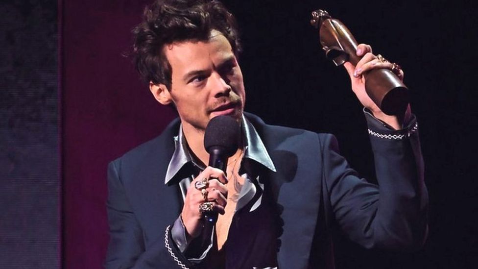 Brit Awards 2023: Harry Styles Steals The Show With Four Wins - BBC News