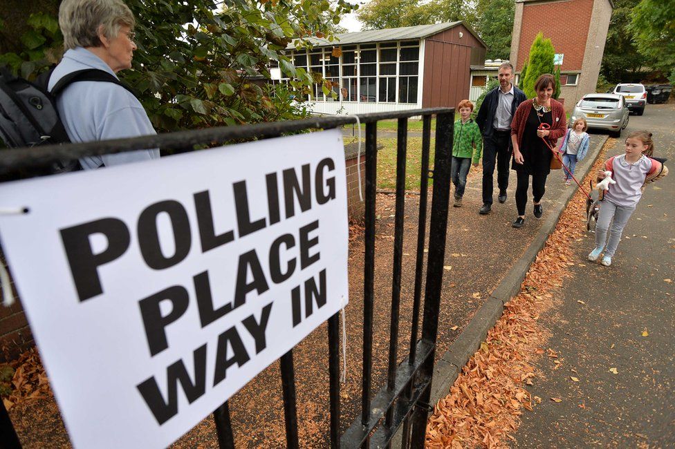 Voters at Broomhill Primary School polling station on September 18, 2014 in Glasgow, Scotland.