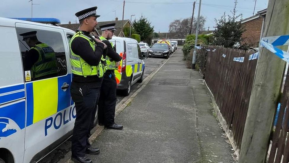 Police officers at Beechwood Road, Wisbech