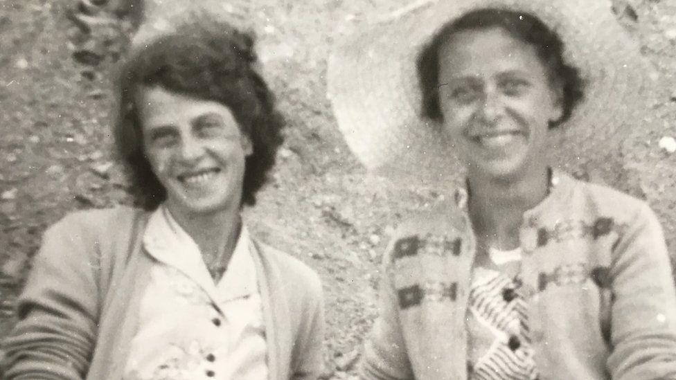 Katie and her sister Blodwen in the 1950s
