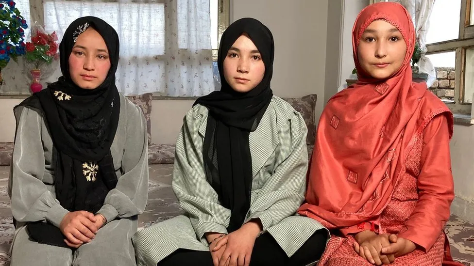 Afghanistan girls' education: 'When I see the boys going to school, it hurts'