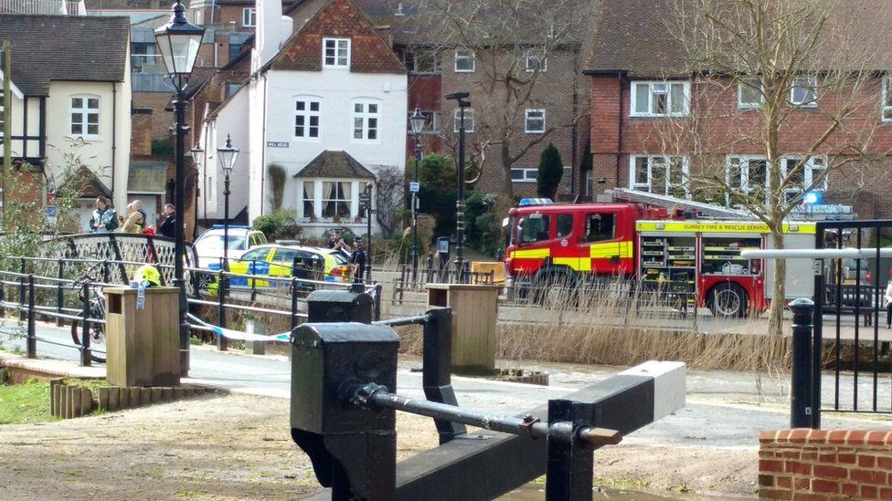 Family Name River Wey Missing Kayaker As Grant Broster - BBC News