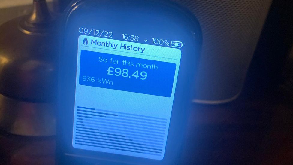 Smart meter showing £98.49