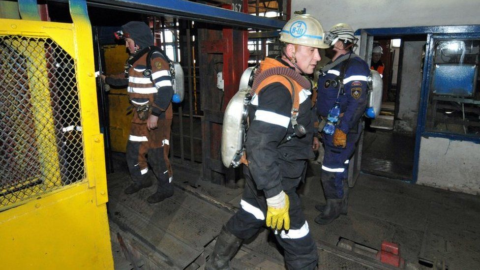 A handout picture released by the Vorkutaugol press service on 26 February 2016 shows rescue workers at the Severnaya coal mine in Vorkuta, about 1,900 km northeast of Moscow, Russia, 26 February 2016.