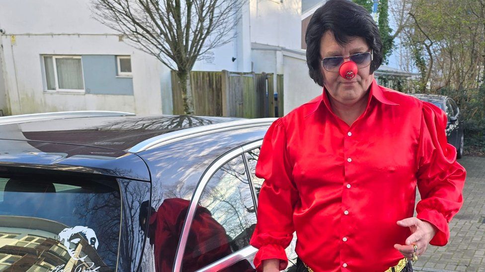 Dorset: Taxi-driving Elvis tribute artist is raising money for Comic ...