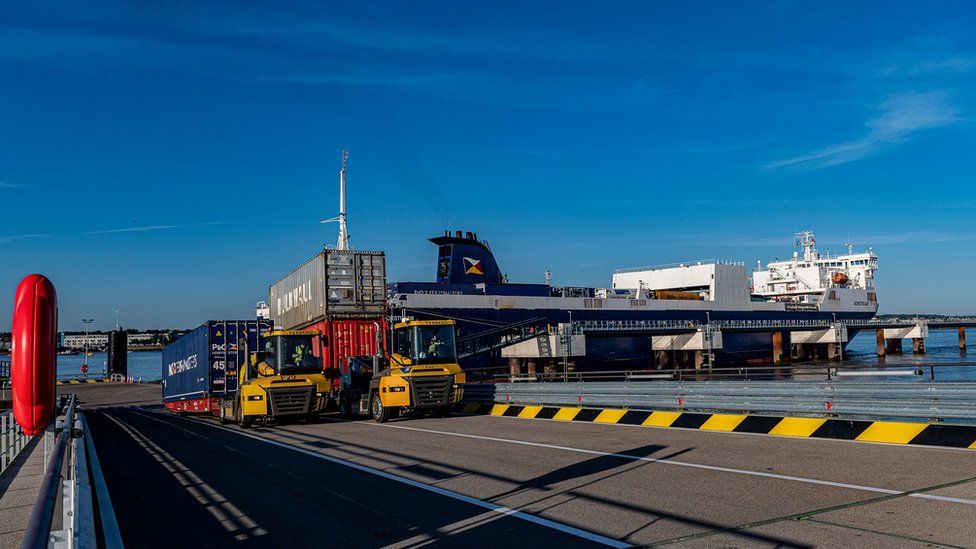 Tilbury2 Driverfree freight terminal opens in Essex BBC News