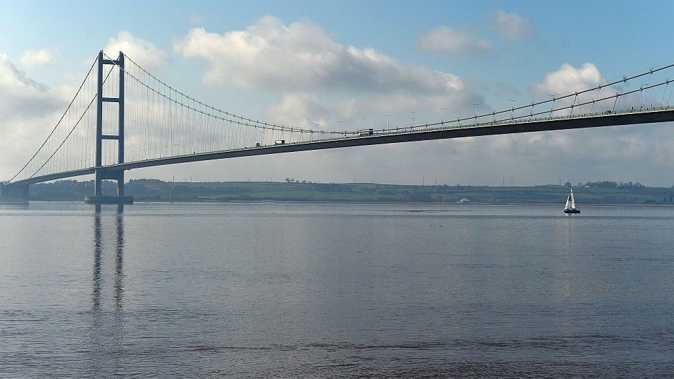 Humber Bridge to close for essential repairs BBC News