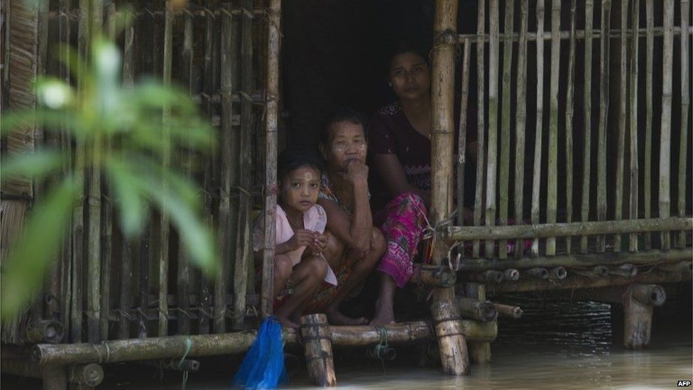 Myanmar flooding affects one million - BBC News