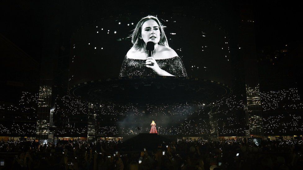 Adele on tour