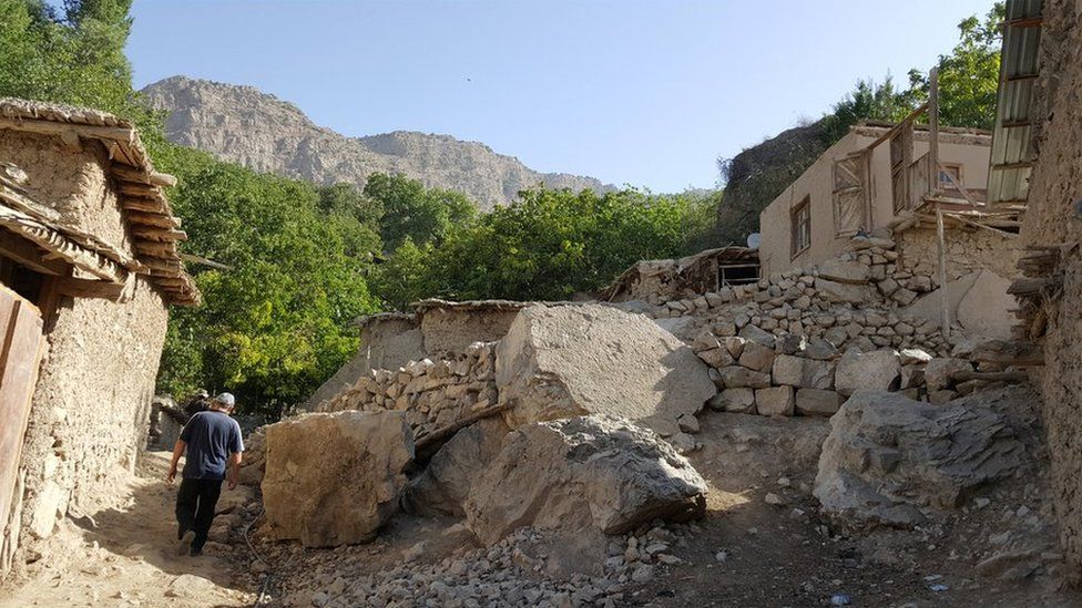 The dwellings of Dehibolo have been built into and around the rocks and boulders