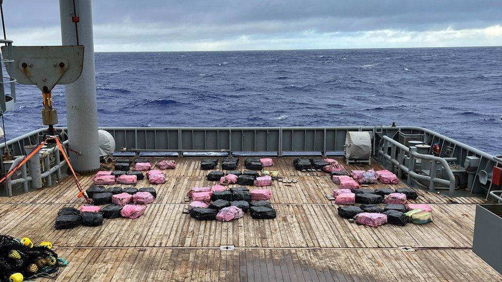 Восемьдесят один залог был доставлен обратно в Окленд на борту HMNZS Manawanui. Фото / NZDFJPG