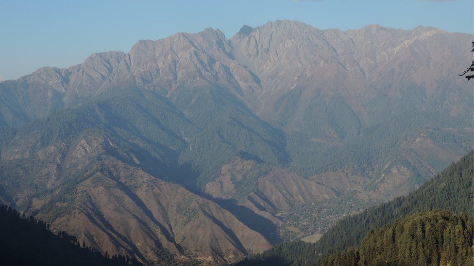 Leepa valley seen from Reshian top. the V-point on the mountain-top in front served as the crossing point for thousands of militants before the Indians started to fence the border.