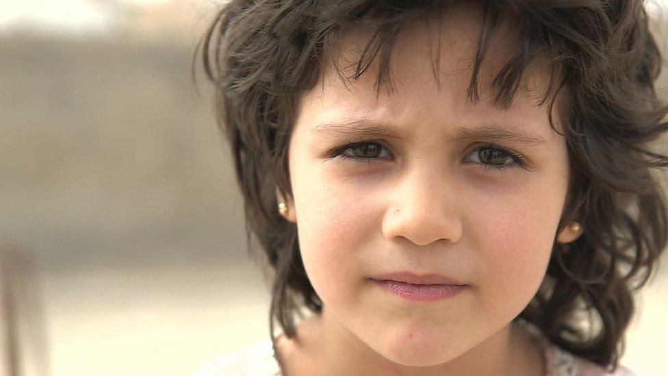 Girl pleas for Syria refugee grandfather to come to UK BBC News