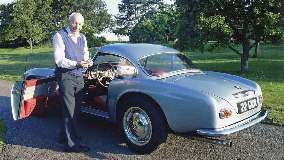 John Surtees' 'very special' 1957 BMW sells for £4m - BBC News