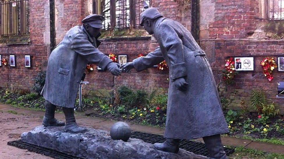 The Christmas truce statue in Liverpool