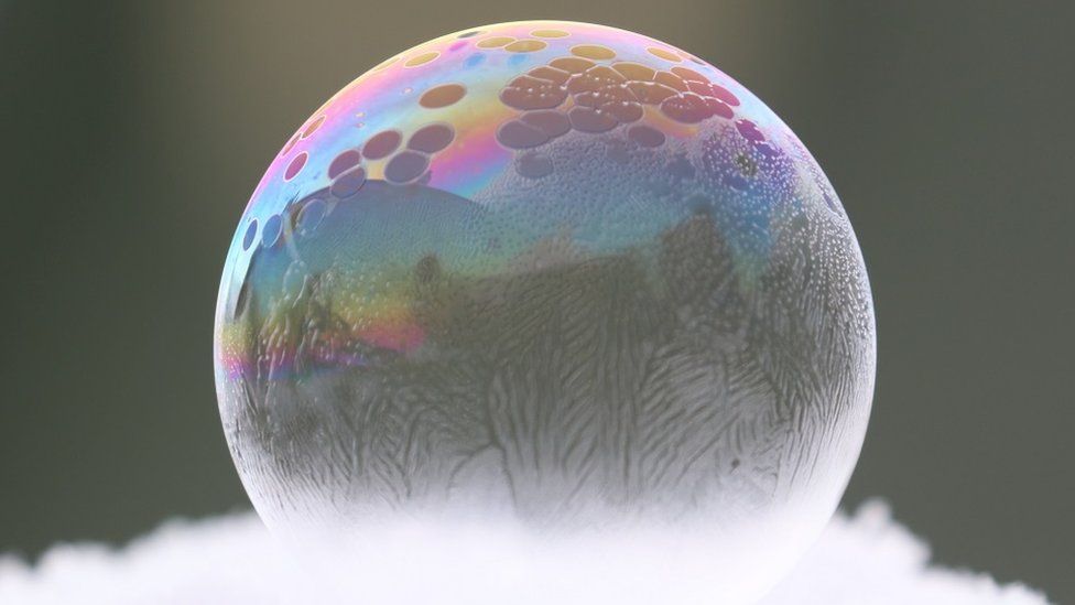 Ice bubble