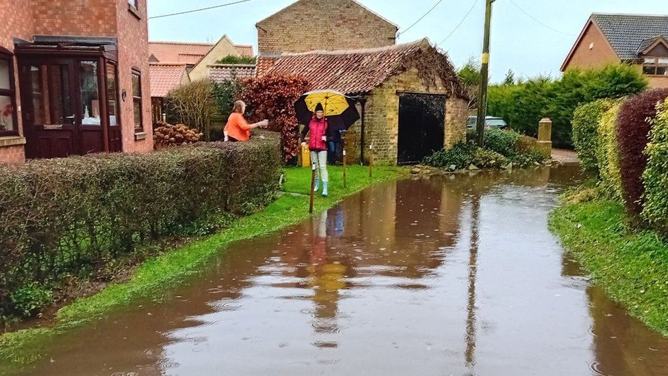 Flooding near homes at Scothern in West Lindsey
