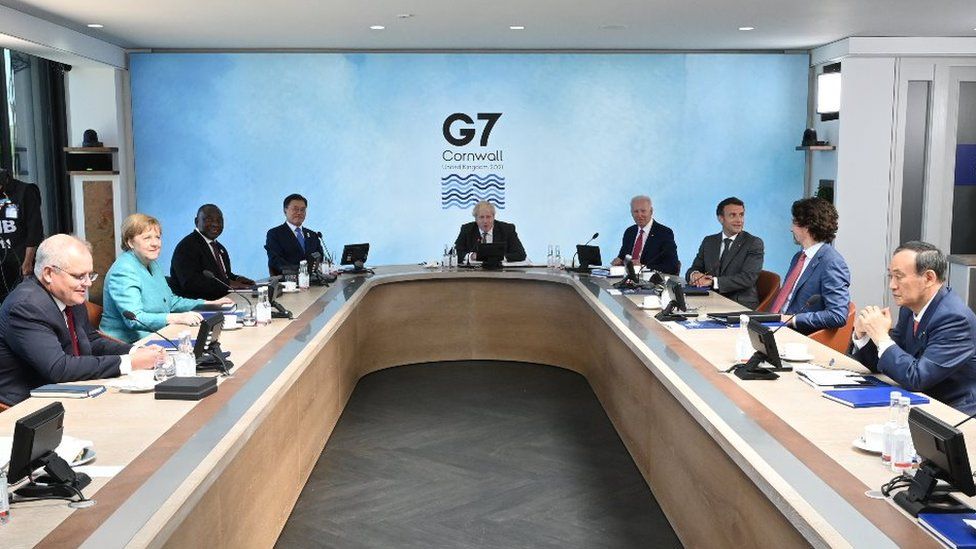 Премьер-министр Великобритании Борис Джонсон с другими лидерами G7, 12 июня
