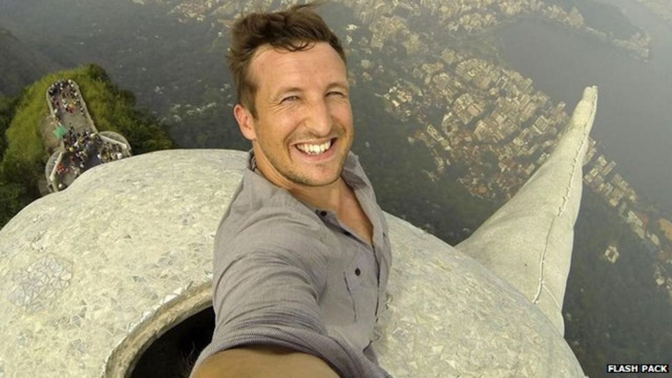The dangerous art of the ultimate selfie BBC News