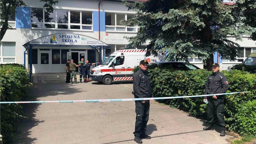 Slovakia: Deadly knife attack at primary school in Vrutky