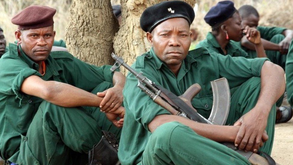 Fighters of former Mozambican rebel movement 'Renamo' receive military training on November 8, 2012 in Gorongosa's mountains, Mozambique