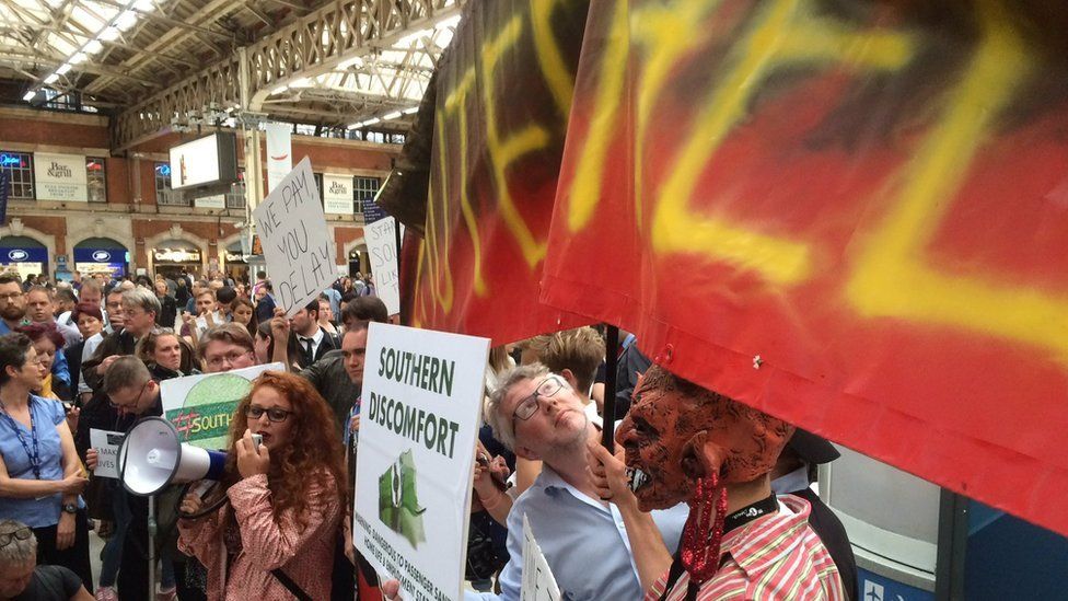 Protestors at Victoria Station