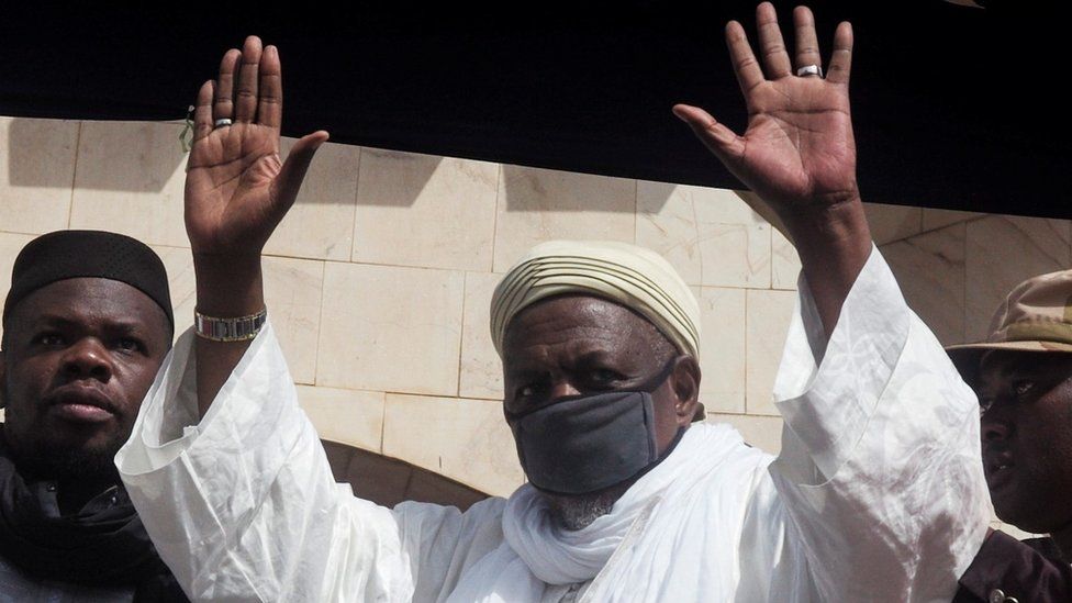 Imam Mahmoud Dicko greets his supporters during a protest demanding the resignation of Mali"s President Ibrahim Boubacar Keita at Independence Square in Bamako, Mali June 19, 2020.