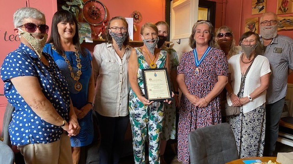 Members of Ellesmere Yarn Bombers