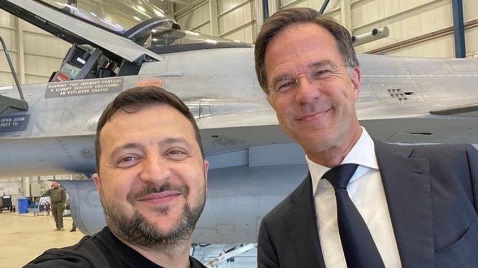 Zelensky selfie with Mark Rutte
