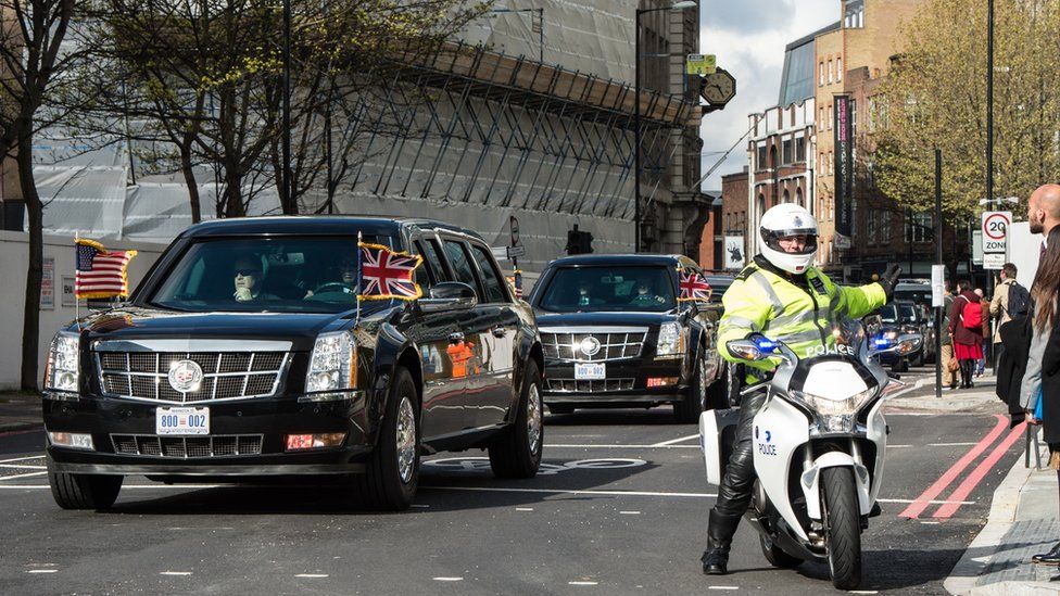 Barack Obama arrives in his motorcade to visit Shakespeare's Globe Theatre on London's Southbank on 23 April 2016