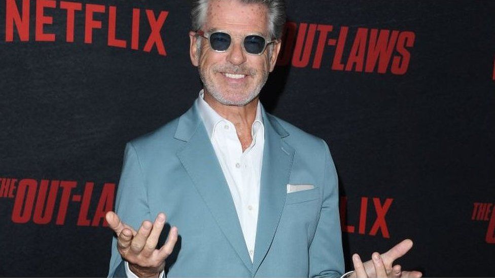 Actor Pierce Brosnan poses on the red carpet