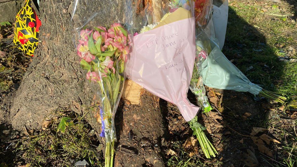 Kiveton Park crash Three men killed as car hits tree BBC News