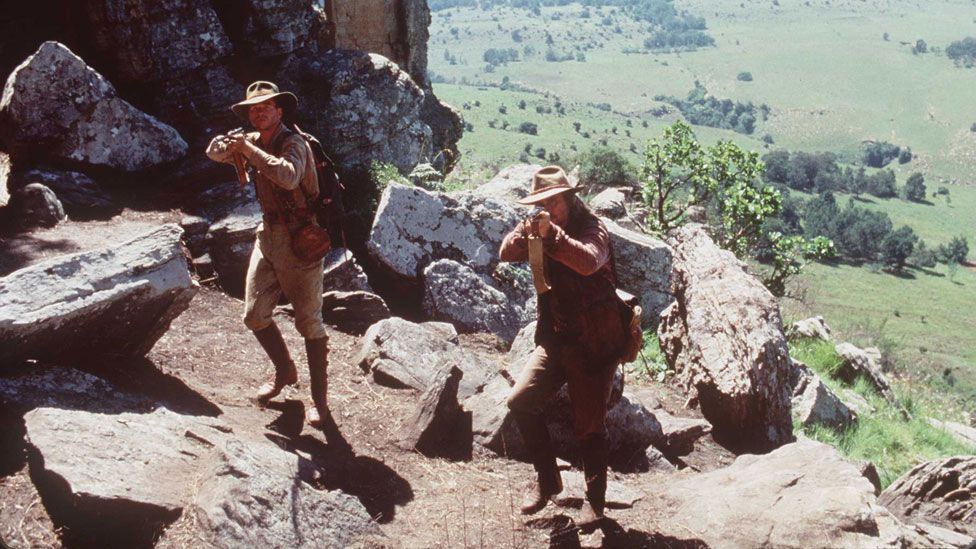 Val Kilmer and Michael Douglas in The Ghost and the Darkness