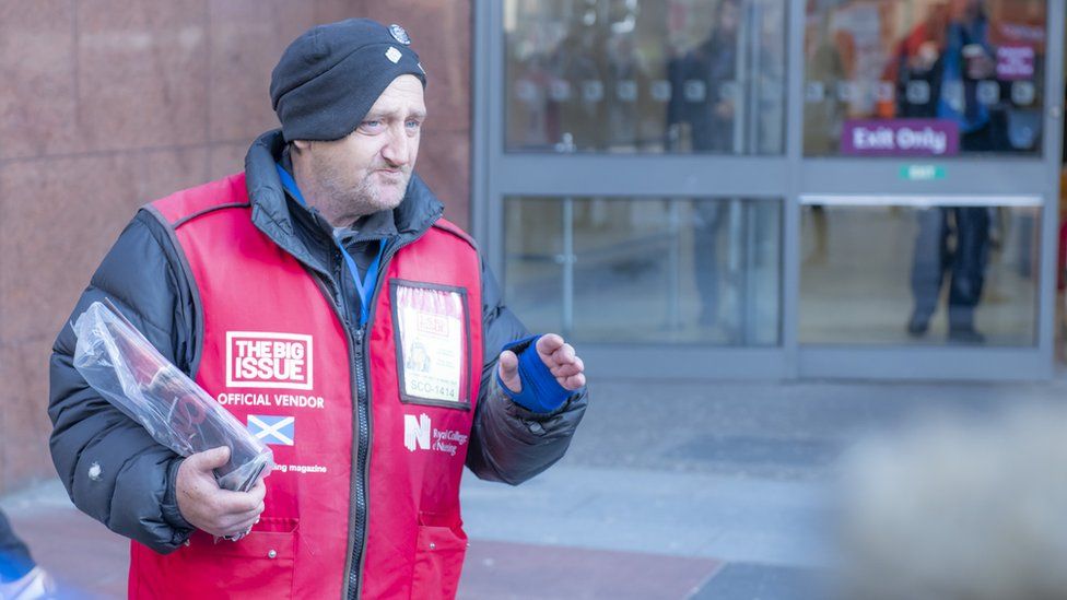 Vigil for Glasgow Big Issue vendor Paul Kelly BBC News