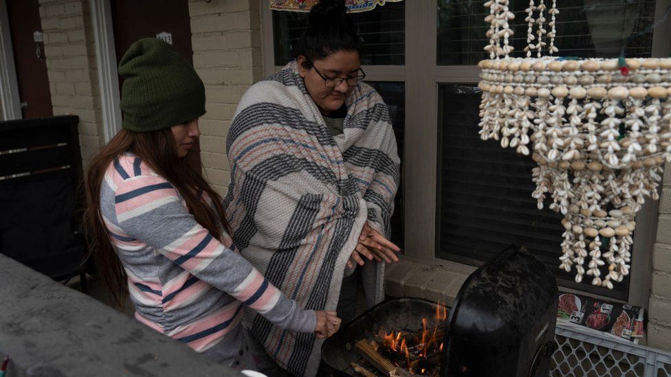 Texas power outage residents