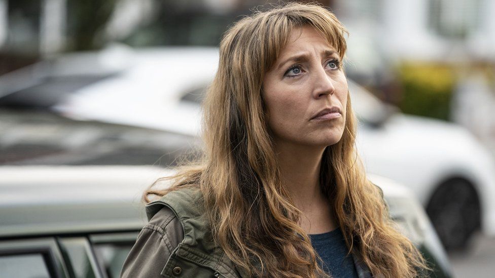 Back To Life: Episodes' Daisy Haggard on playing a 'relentless optimist' -  BBC News