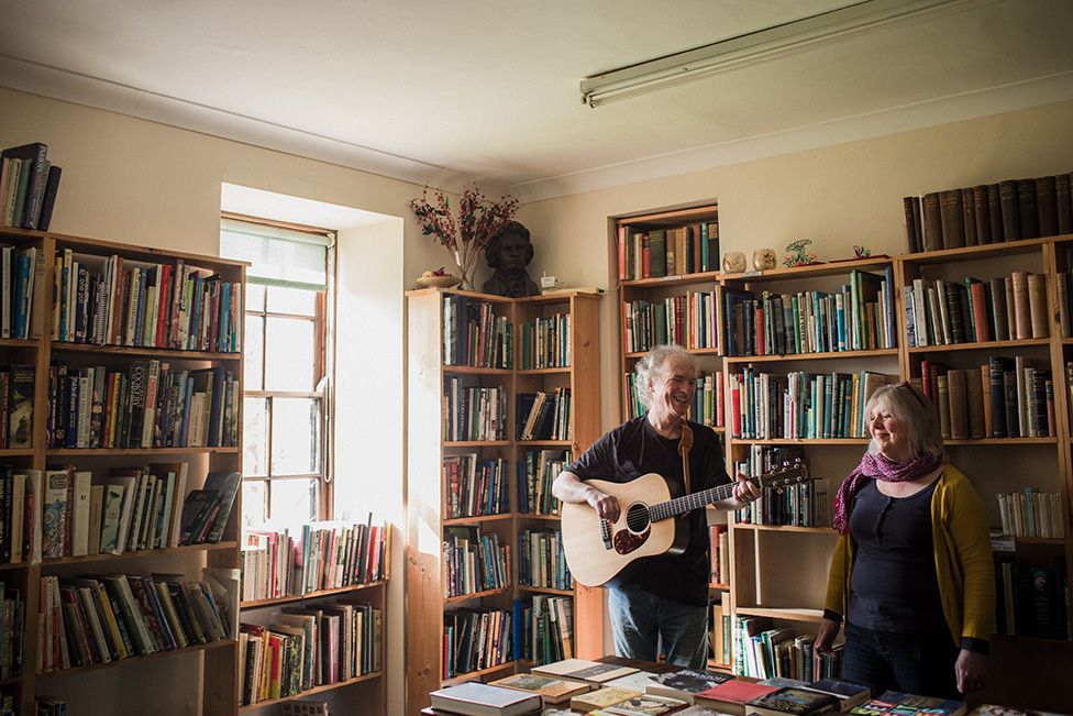 Booksellers Ian and Joyce Cochrane