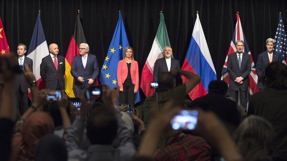 Foreign ministers of Iran, the EU and the P5+1 attend a news conference in Vienna, Austria, after agreeing a nuclear deal (14 July 2015)