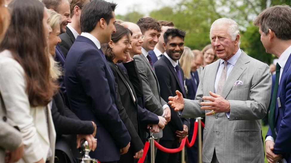 King Charles visits site of Cambridge University's £58m net zero(01)